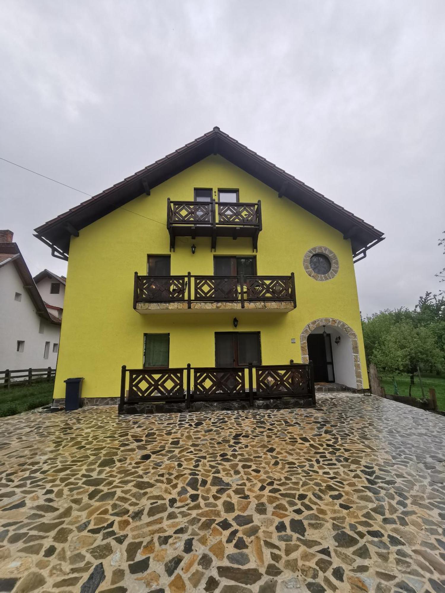 Yellow House Törcsvár Kültér fotó